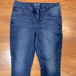 Maurices size 16W REG jeans